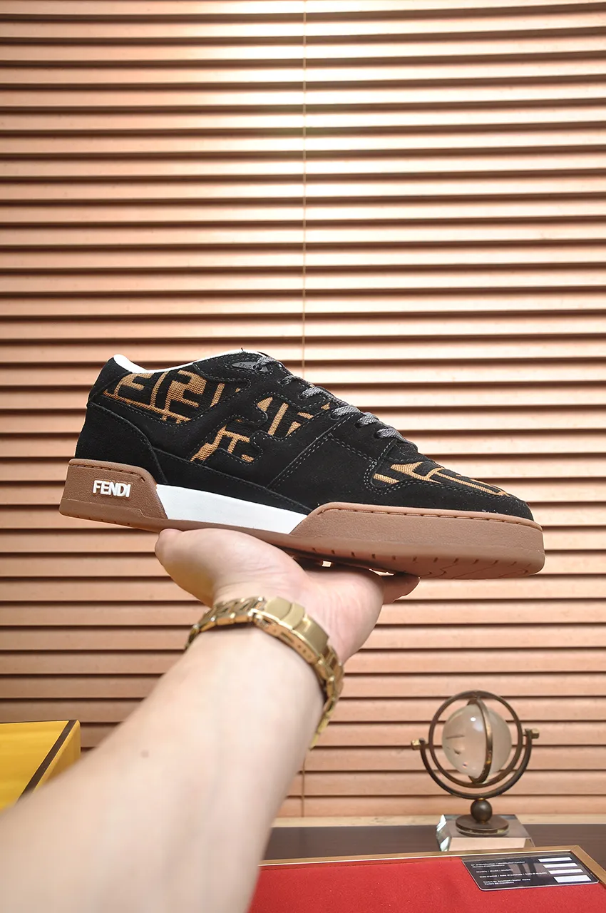 Men's shoes 💰600💶 [Fendi] The latest couple model 🔥 Many 💑 stars have the same style. FD match is a one-to-one replica of the original version. The first fendi match created by designer Kim Jones and Trainer basketball sneakers by Donkey. Material: Original silk leather. Lining: breathable mesh. Packaging: Original 1:1 matching high-end packaging. Size: Female 35-40 Male 38-44 (45 46. Custom-made (no return or exchange)